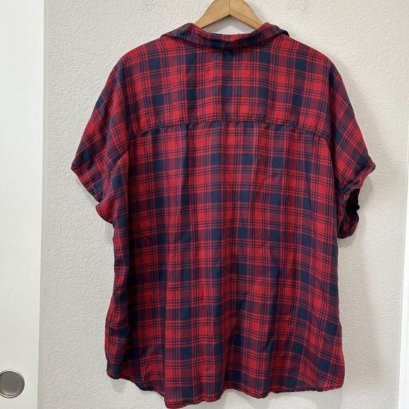 Grayson The Hero Anthroplogie Plaid Flannel Red and Blue Button Front Large 04 - Picture 5 of 12